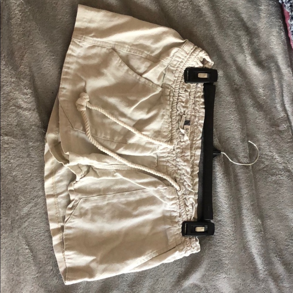 khaki roxy boat shorts